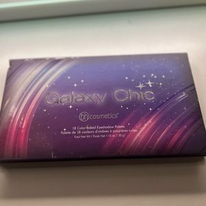 Galaxy Chic Eyeshadow Palette